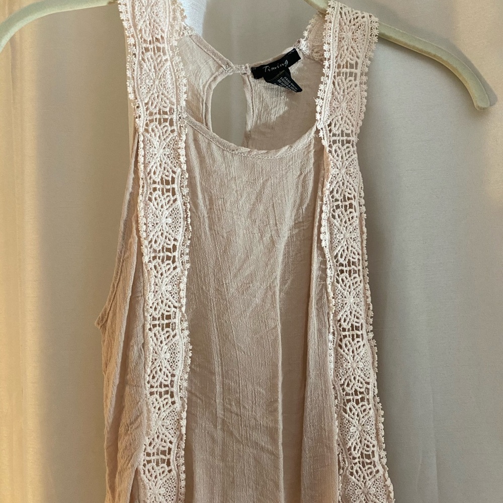 Creme+Lace Crop Top